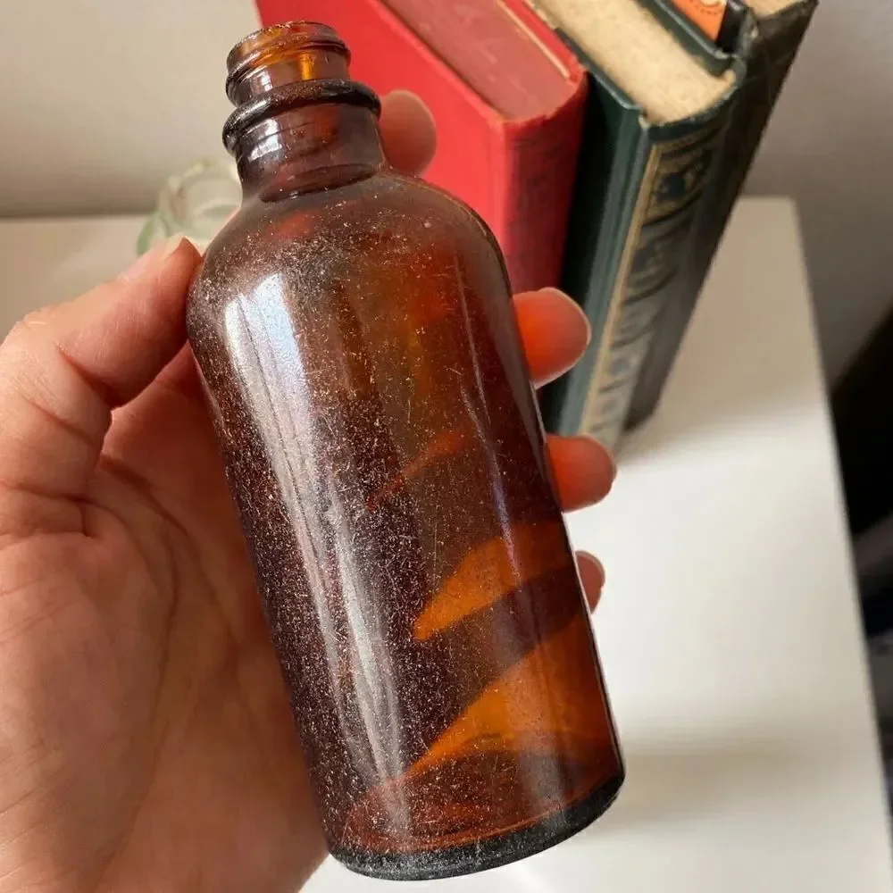 🎀 VINTAGE 🎀 1940s Set of Three Vintage Bottles Found in the Sea